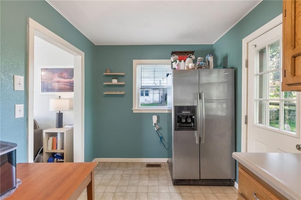 656 Thornton Street — photo 13