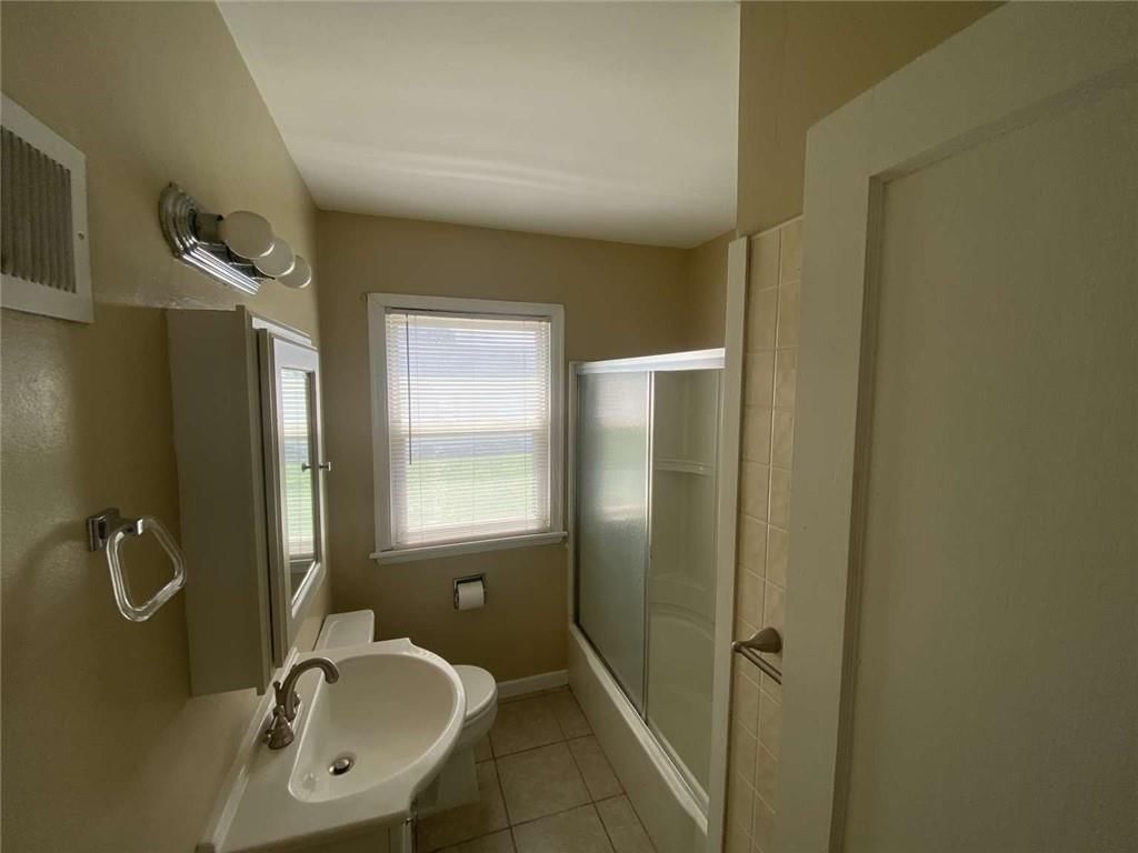 1401 E 21st Avenue — photo 24