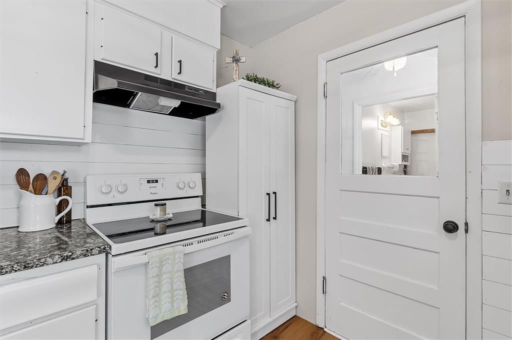 713 S Camden Street — photo 11