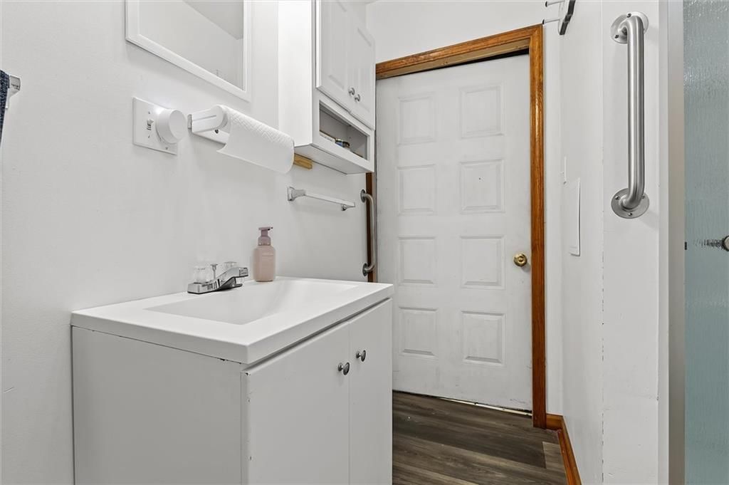 713 S Camden Street — photo 24