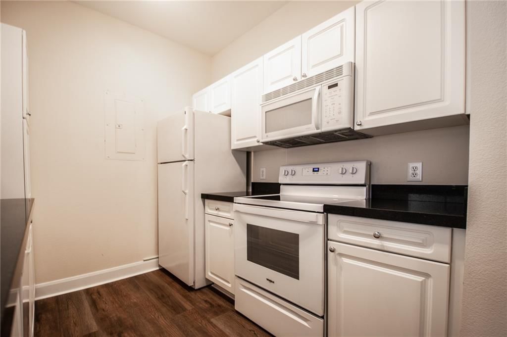 11604 Tomahawk Creek Parkway — photo 16