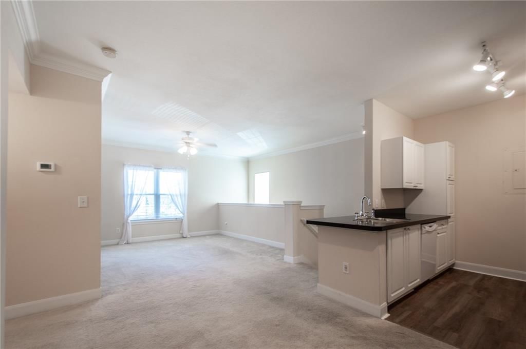 11604 Tomahawk Creek Parkway — photo 19