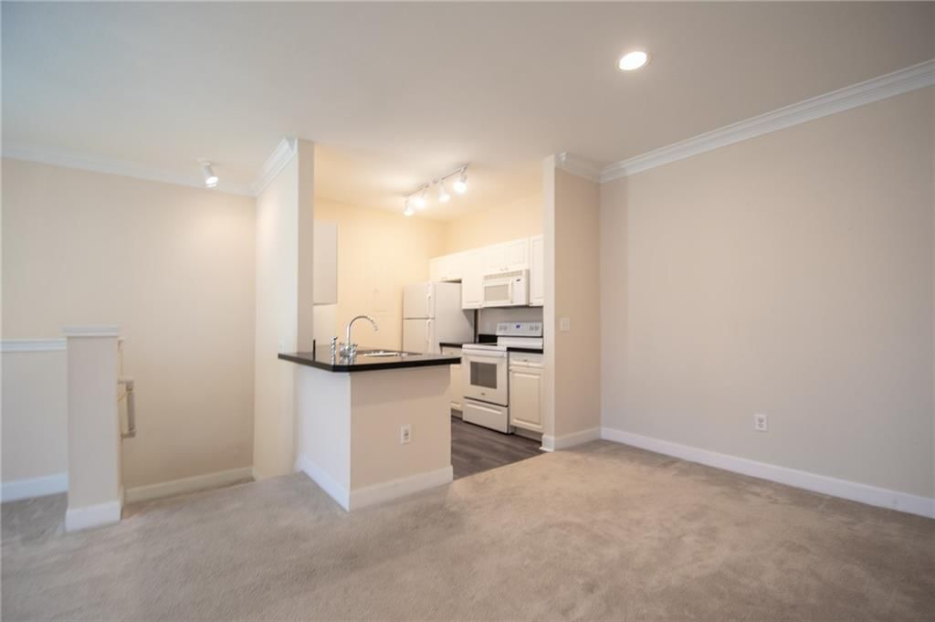11604 Tomahawk Creek Parkway — photo 20