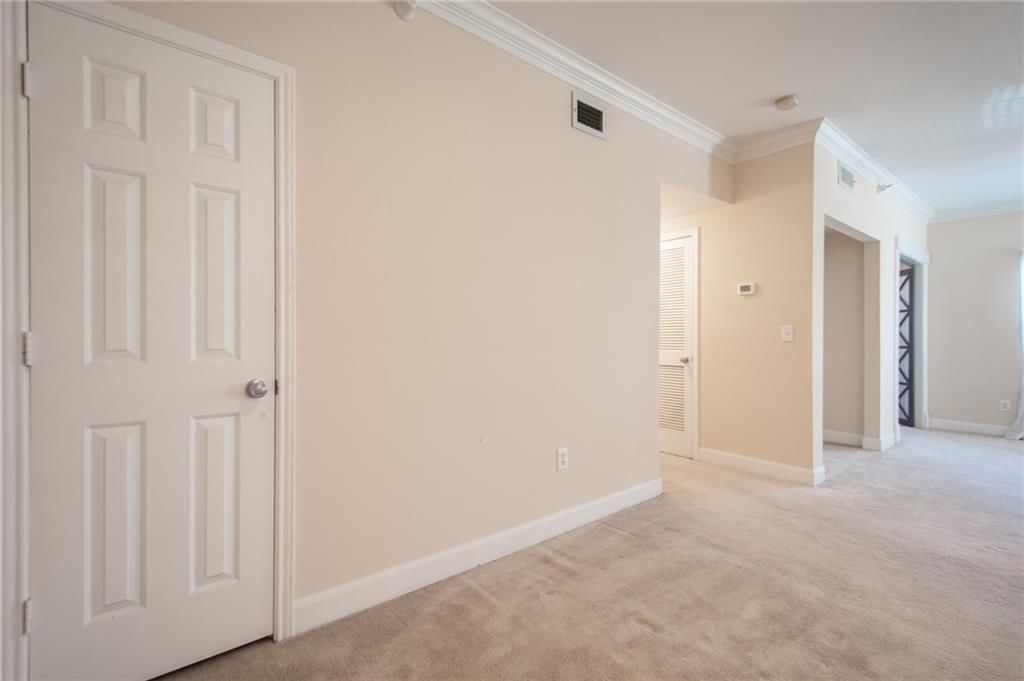 11604 Tomahawk Creek Parkway — photo 22