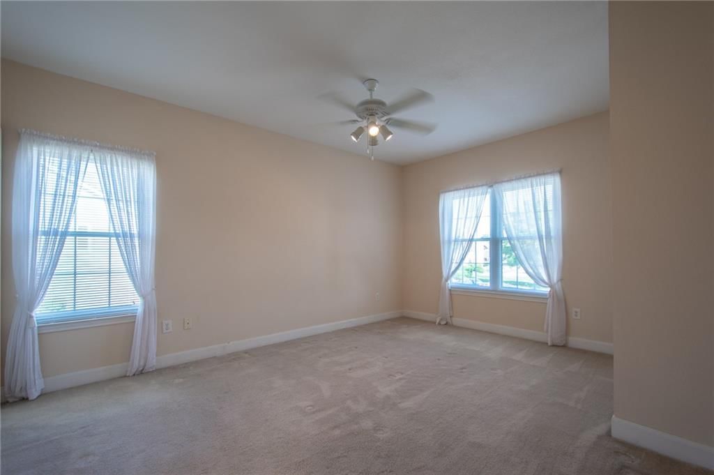 11604 Tomahawk Creek Parkway — photo 27