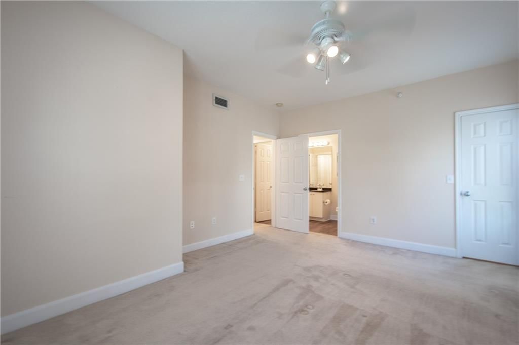 11604 Tomahawk Creek Parkway — photo 29