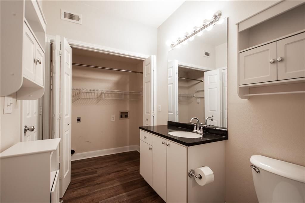 11604 Tomahawk Creek Parkway — photo 35