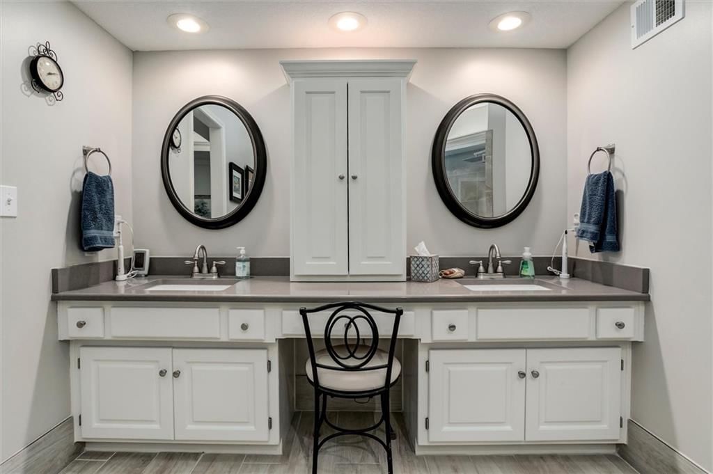 7611 Eicher Drive — photo 15