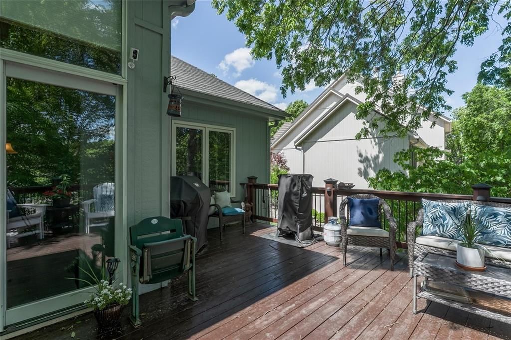 7611 Eicher Drive — photo 36