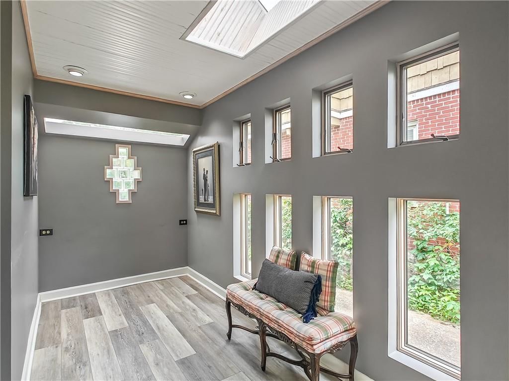 1292 W 72 Terrace — photo 11
