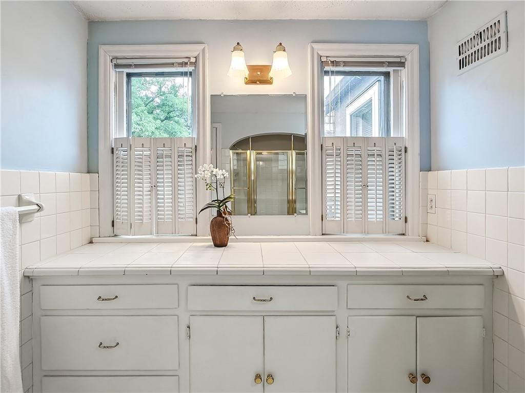 1292 W 72 Terrace — photo 31