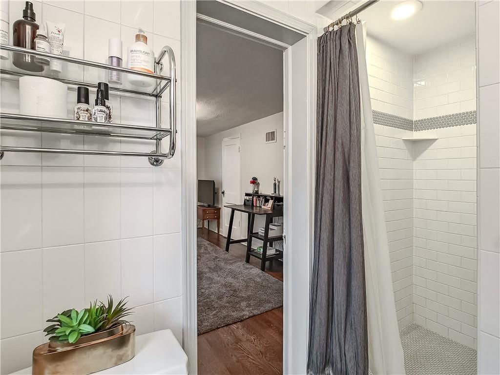 1292 W 72 Terrace — photo 37
