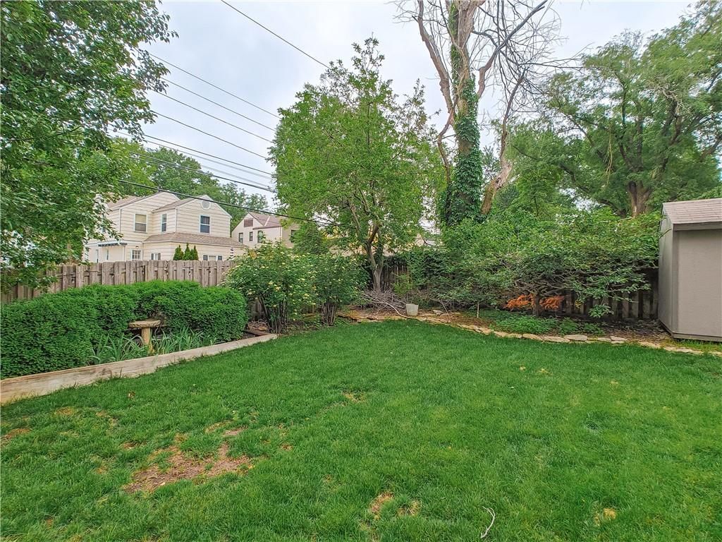 1292 W 72 Terrace — photo 47