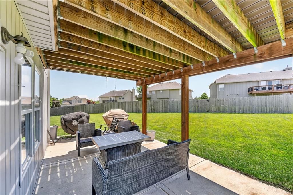 8712 N ROBINHOOD Avenue — photo 27