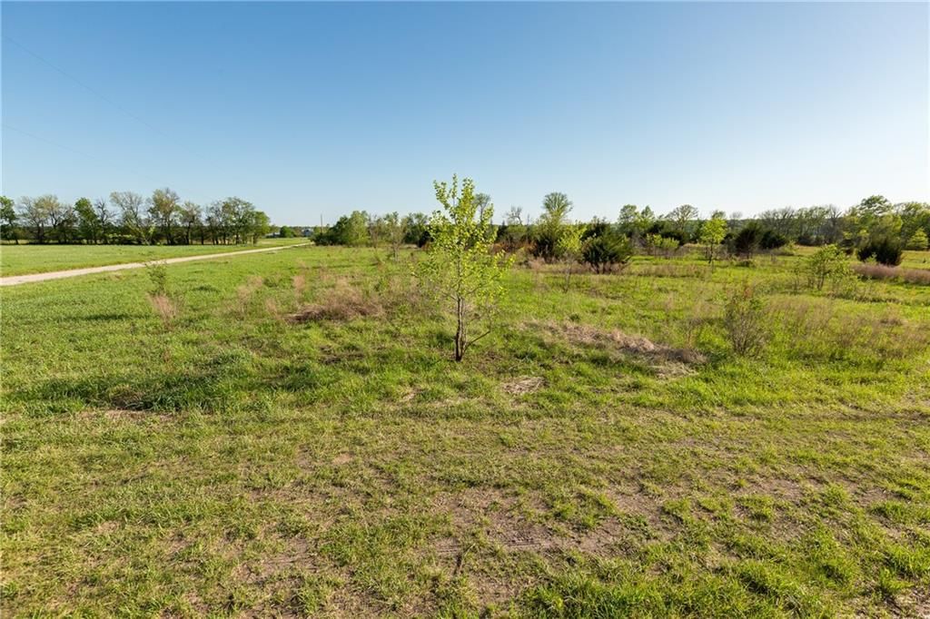 001 Stanton Road — photo 32