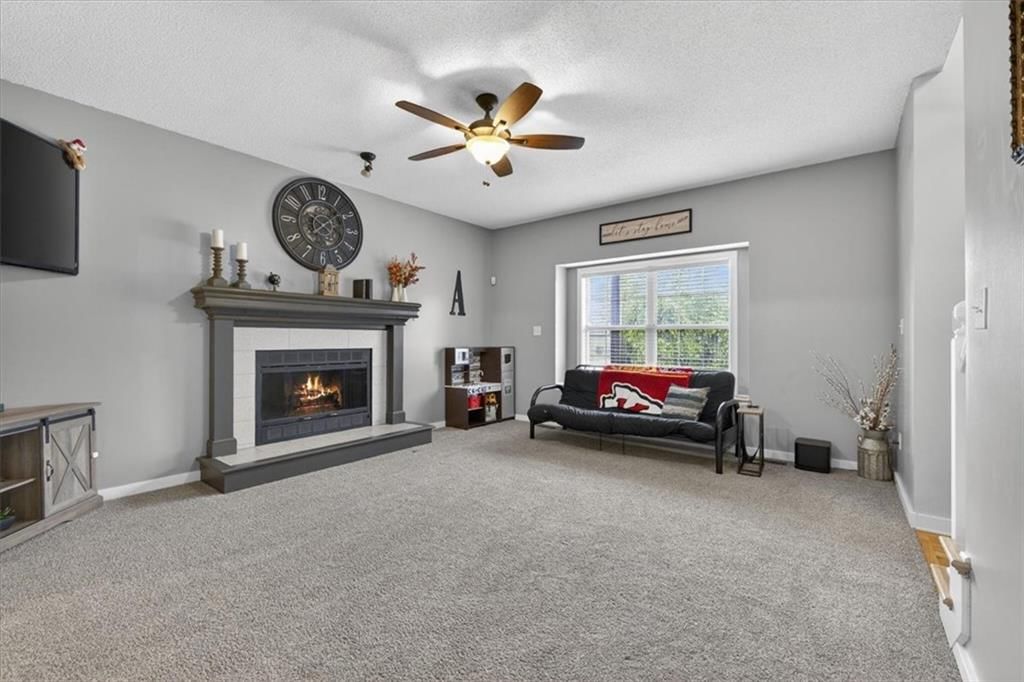 908 NE Michael Drive — photo 7
