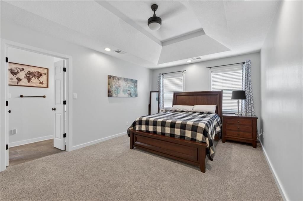 908 NE Michael Drive — photo 25
