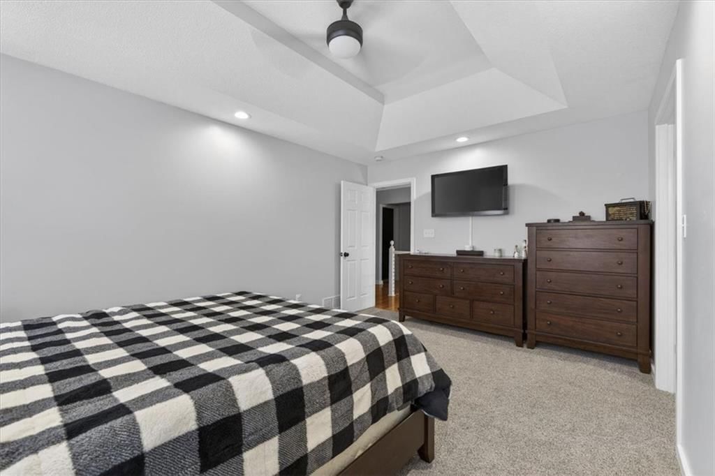 908 NE Michael Drive — photo 27