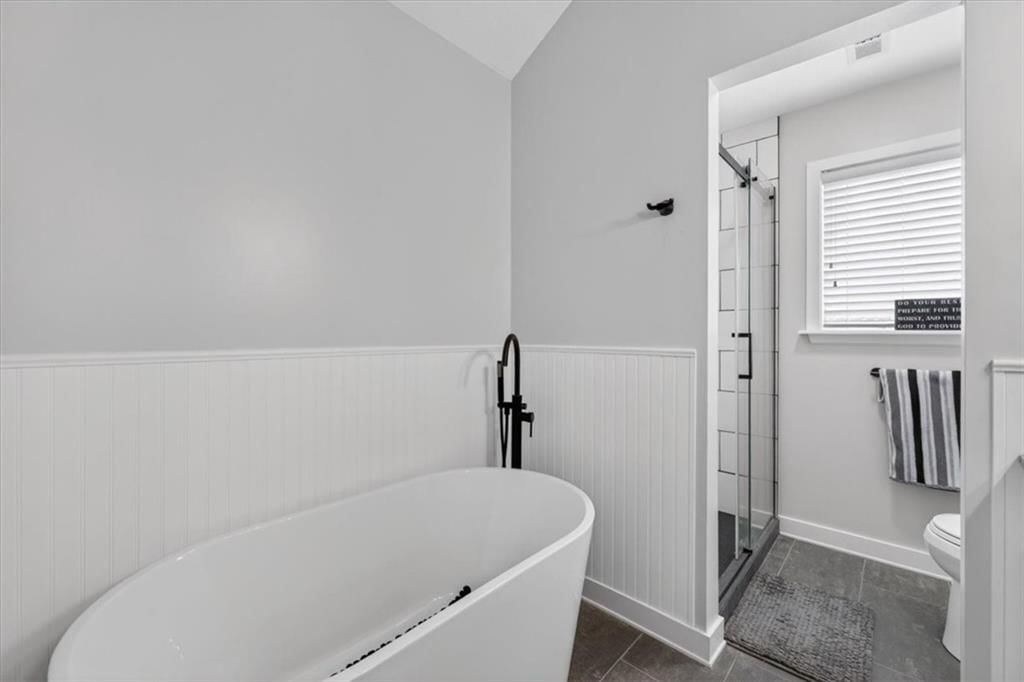 908 NE Michael Drive — photo 30