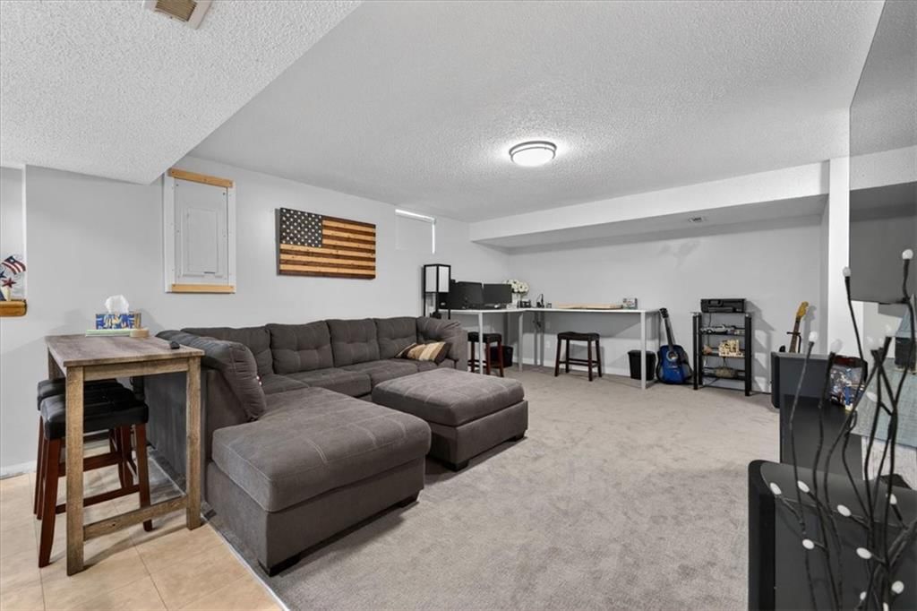 908 NE Michael Drive — photo 42