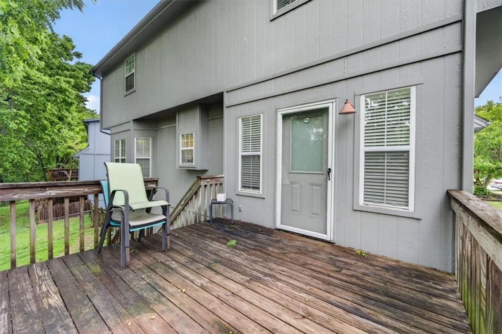 908 NE Michael Drive — photo 47