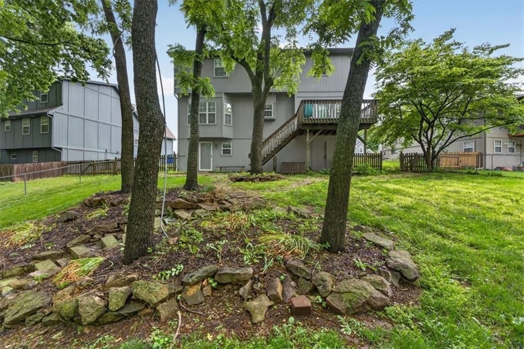 908 NE Michael Drive — photo 51