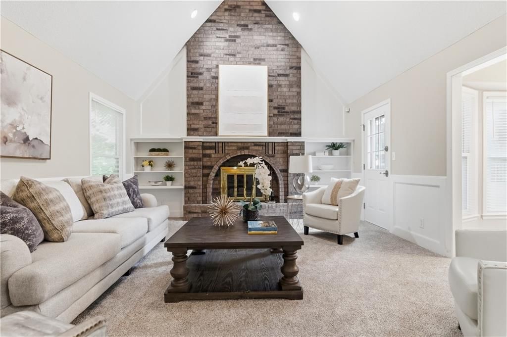 11683 GRANT Drive — photo 8