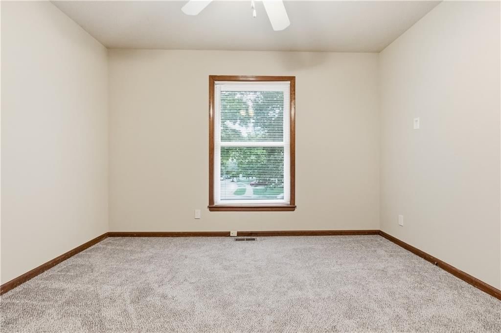11683 GRANT Drive — photo 23