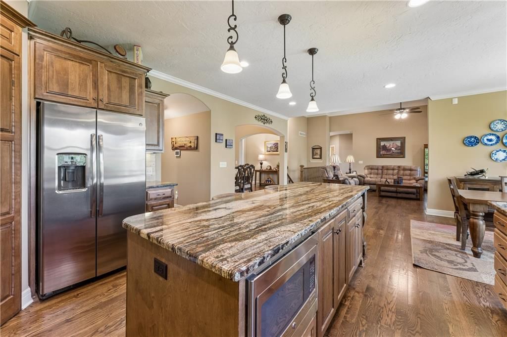 17218 W 197TH Place — photo 3