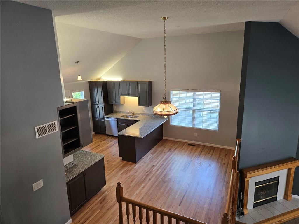 2128 SW British Drive — photo 28