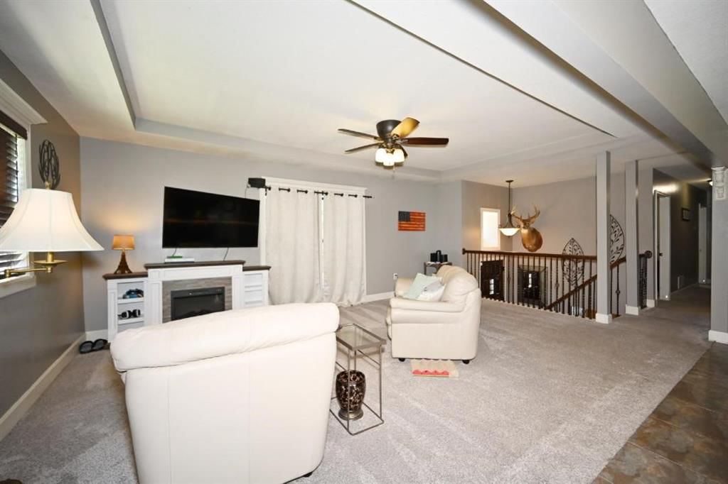 705 THOMAS Street — photo 17