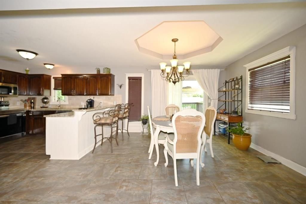 705 THOMAS Street — photo 24
