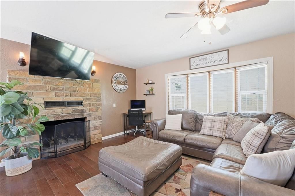7502 N Wayne Avenue — photo 4