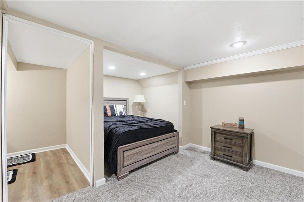 7502 N Wayne Avenue — photo 24