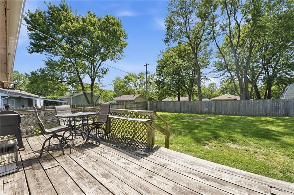 7502 N Wayne Avenue — photo 31