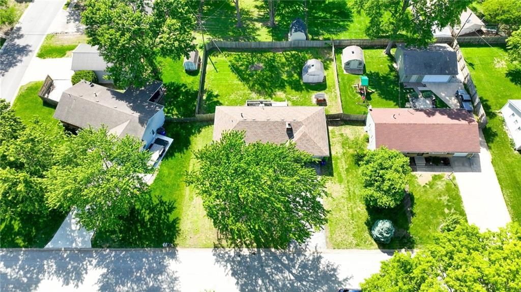 7502 N Wayne Avenue — photo 35