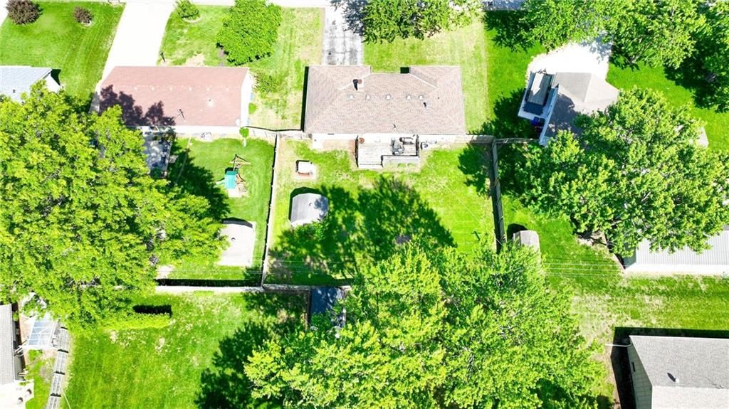 7502 N Wayne Avenue — photo 39
