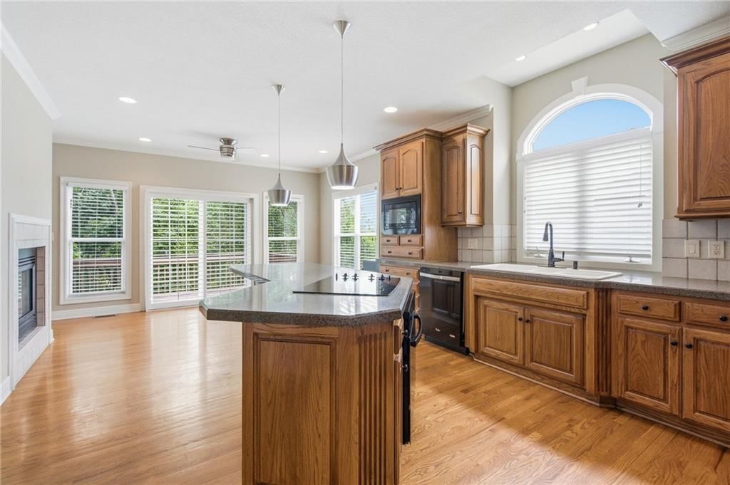 113 Teton Ridge Street — photo 3