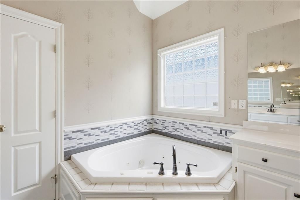 113 Teton Ridge Street — photo 32