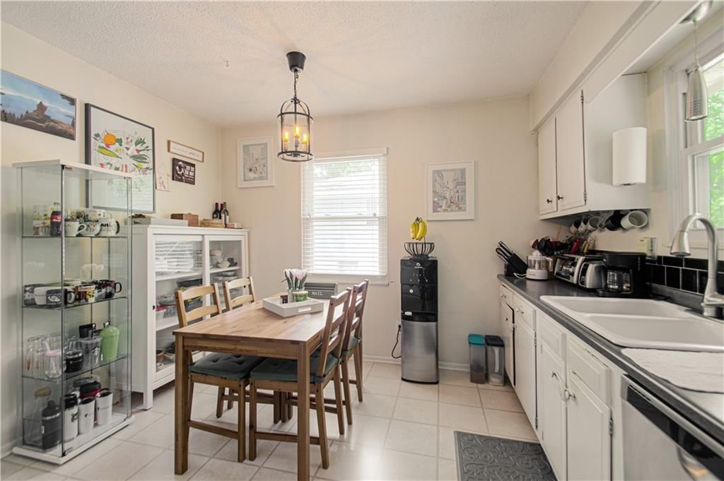 7918 NW CADWALLADER Road — photo 9