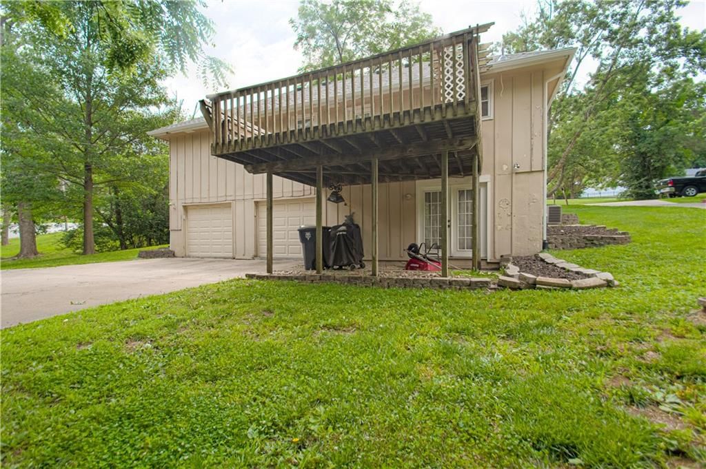 7918 NW CADWALLADER Road — photo 25