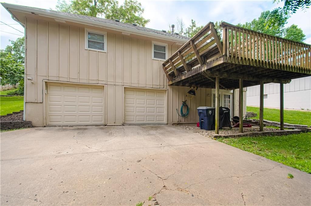 7918 NW CADWALLADER Road — photo 26