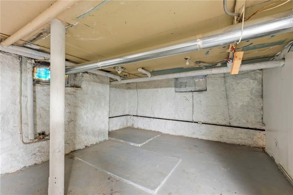 401 E 63rd Terrace — photo 31