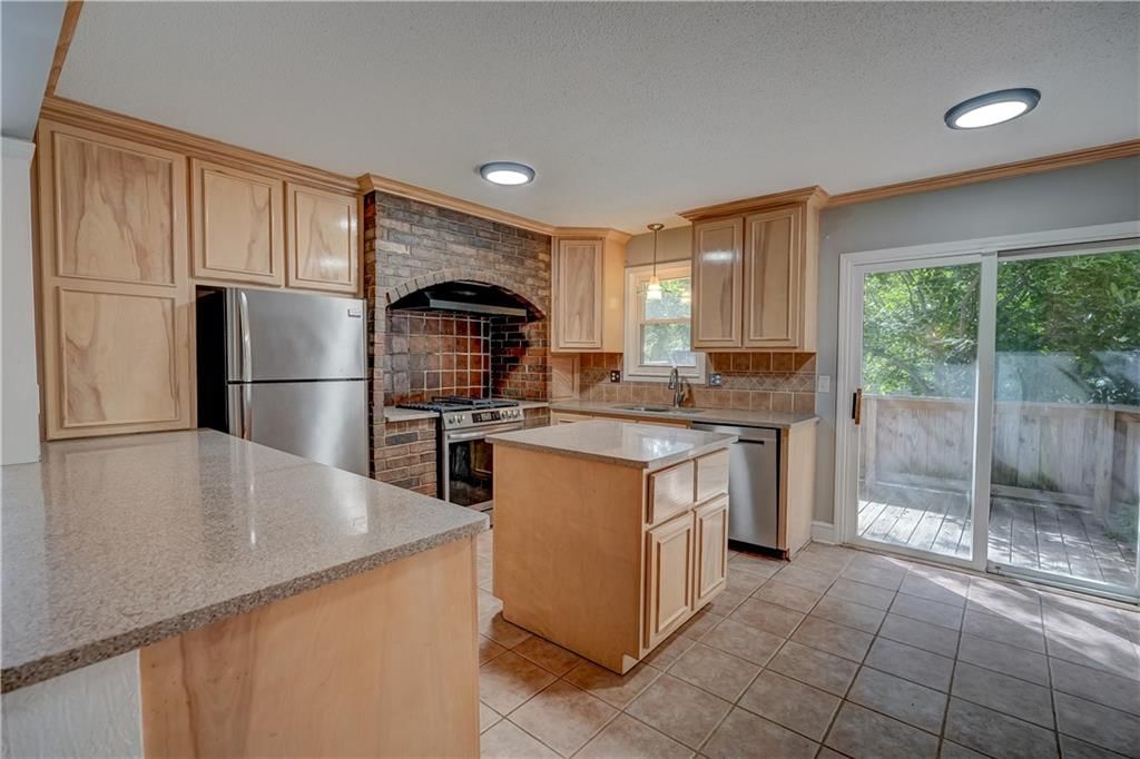 1108 SW 21st Street — photo 10