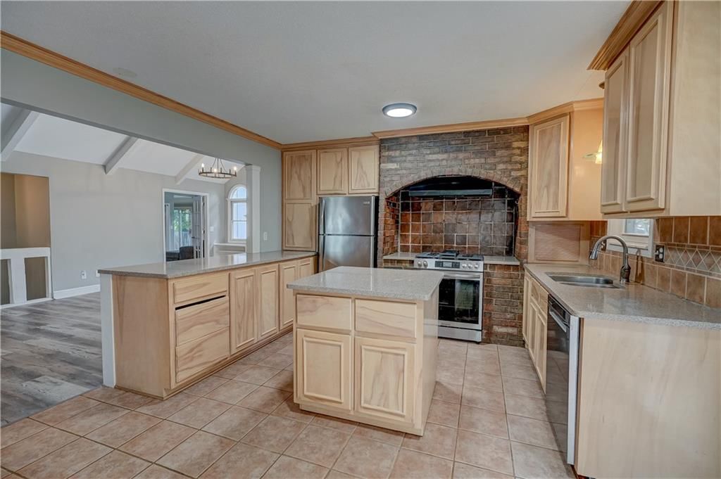 1108 SW 21st Street — photo 11