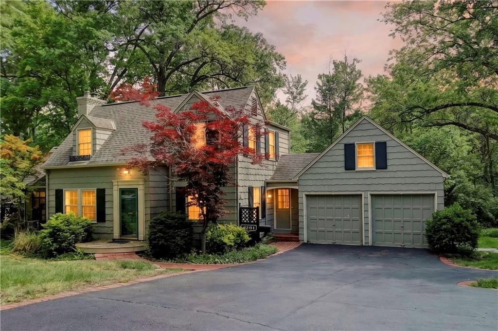 3701 Shawnee Mission Parkway — photo 2