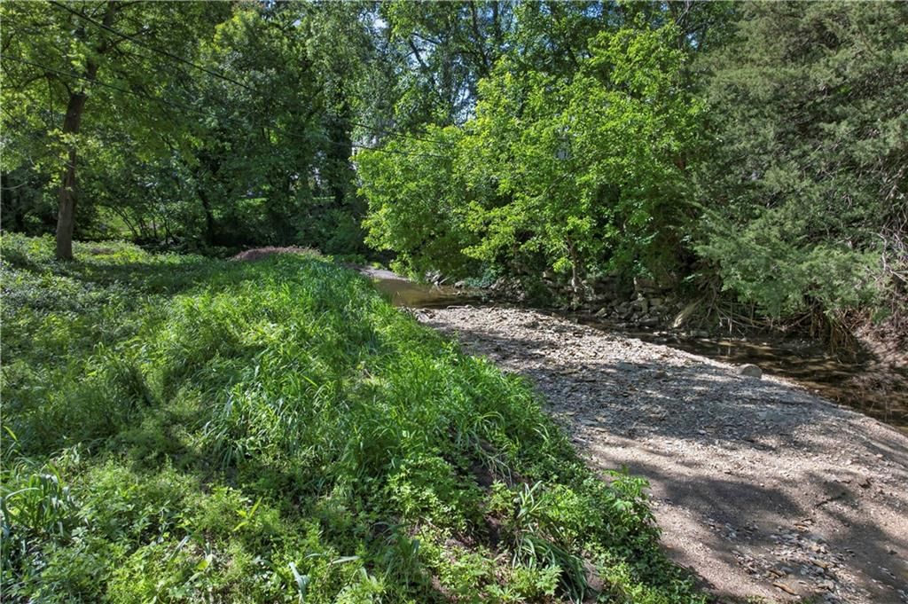 3701 Shawnee Mission Parkway — photo 13