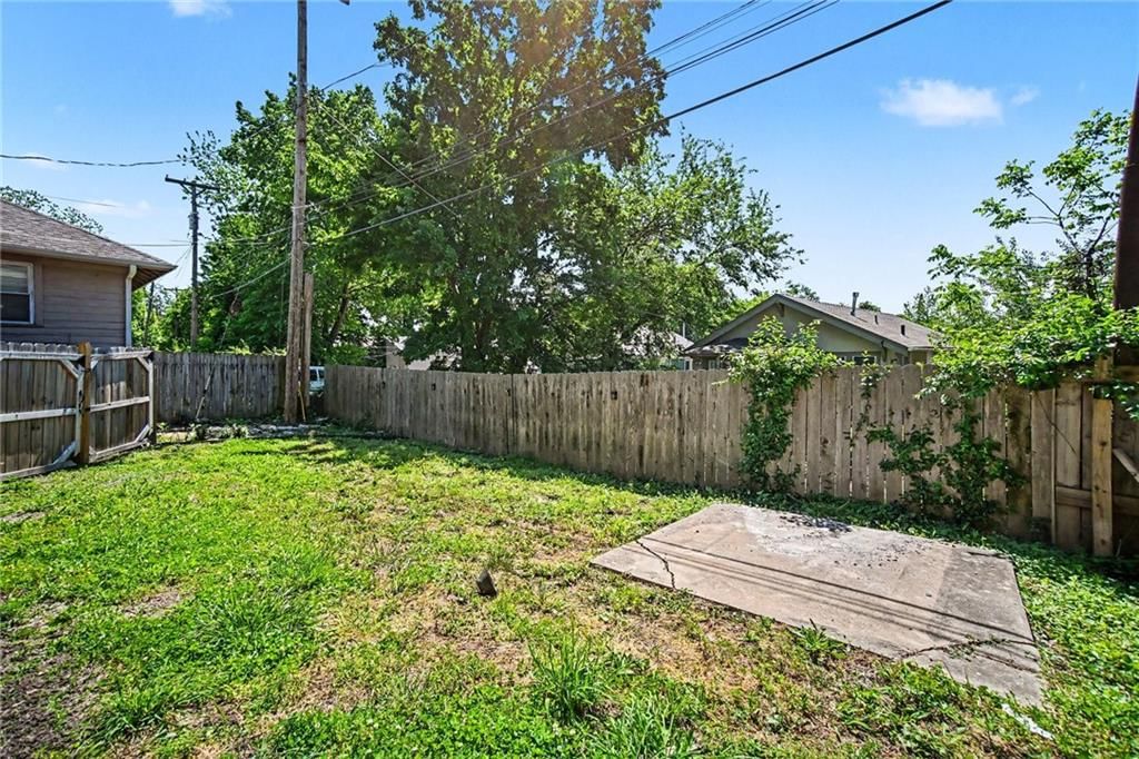 2215 Nebraska Avenue — photo 26