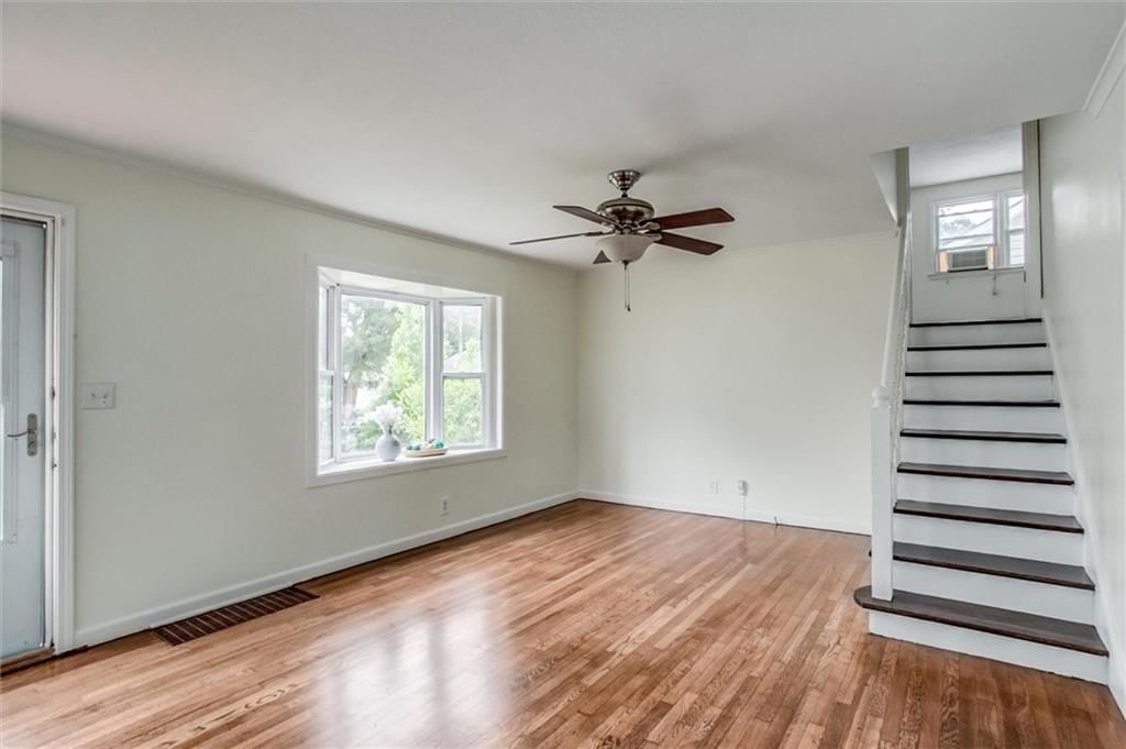 608 W 86th Terrace — photo 13