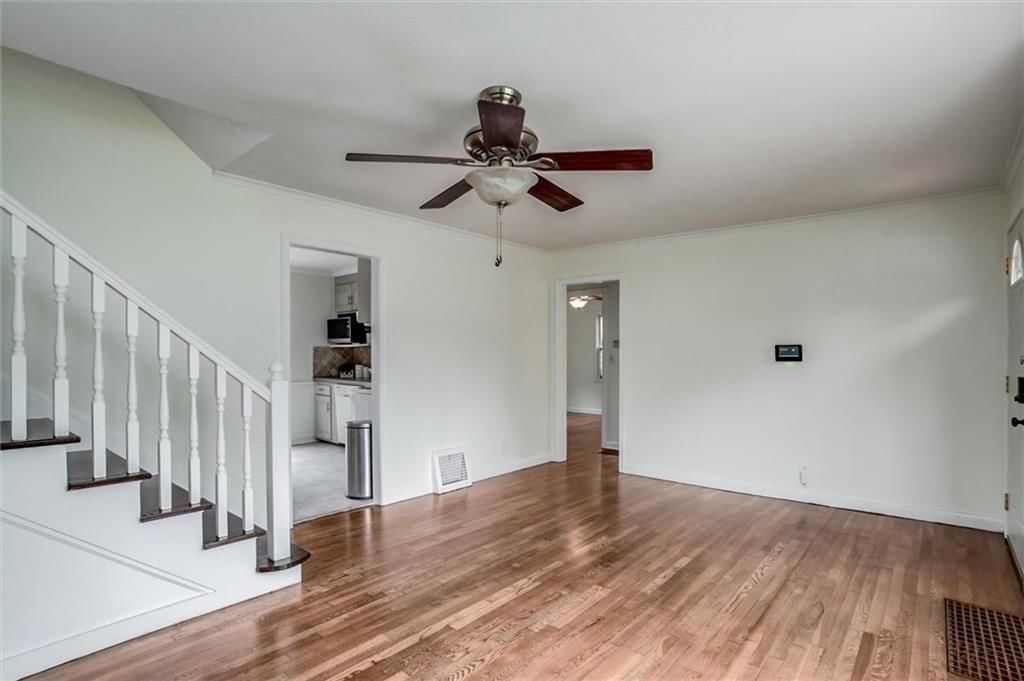 608 W 86th Terrace — photo 16